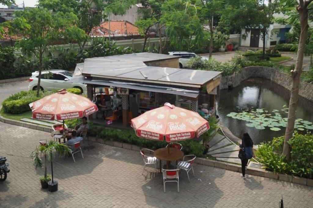1 Bedroom Apartment Near Central Park Mall Jakarta Exterior foto